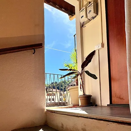 شقة Ringhiera C7 Nuovo Con Balcone In أومغنا